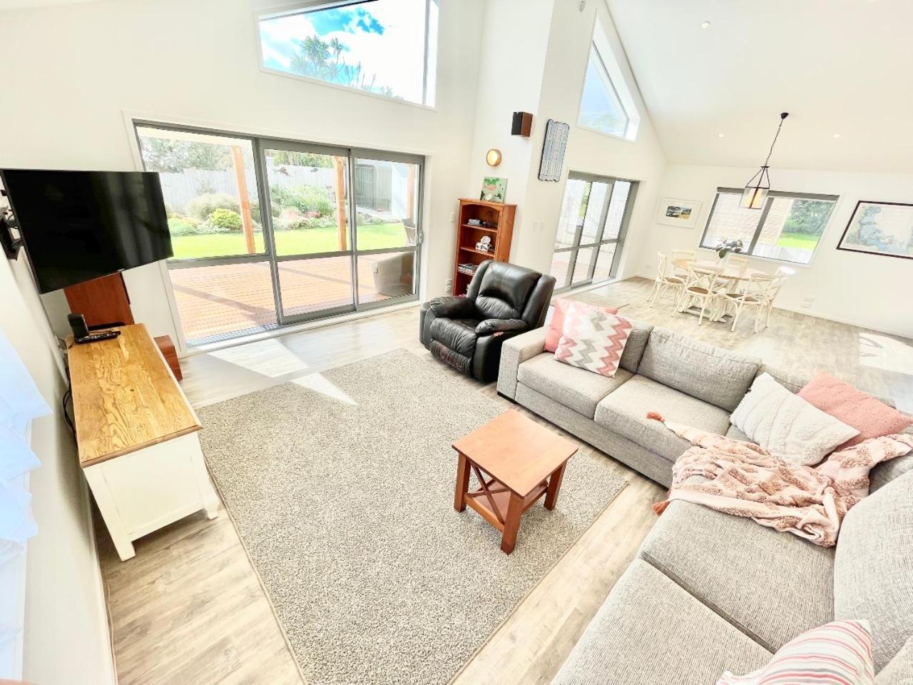 Getaway Waiheke- Stay Waiheke Oneroa Room photo